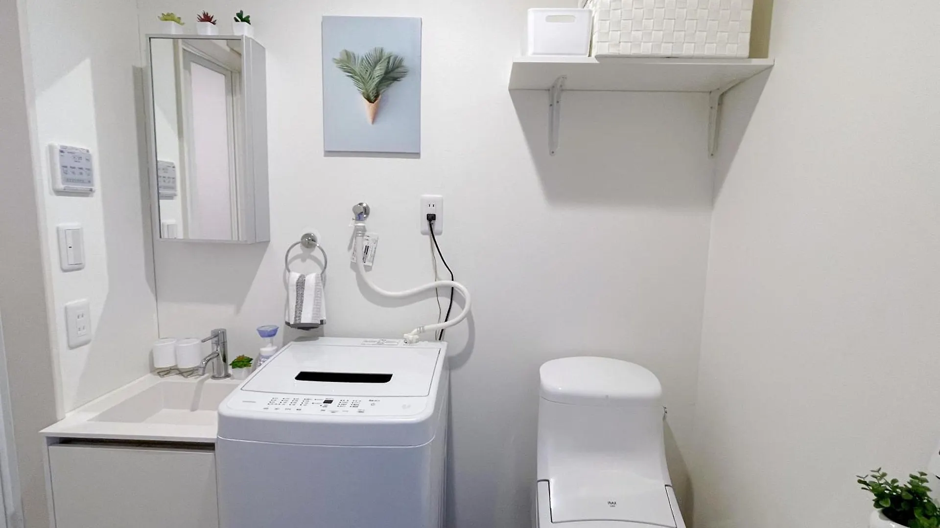 Apartment New Open 一个人旅行 西新宿站步行8分 新宿站徒步17分 Jr山手线新大久保站步行15分 免费wifi Tokyo